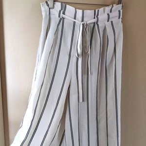 Sienna Sky | dressy capris